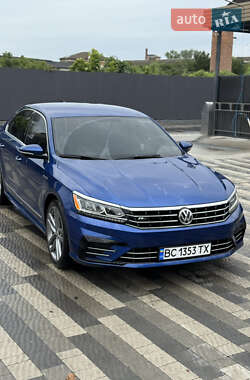 Седан Volkswagen Passat 2017 в Ужгороде