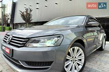 Седан Volkswagen Passat 2014 в Киеве