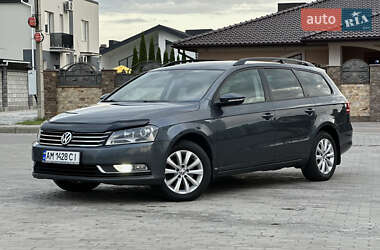 Универсал Volkswagen Passat 2013 в Ровно
