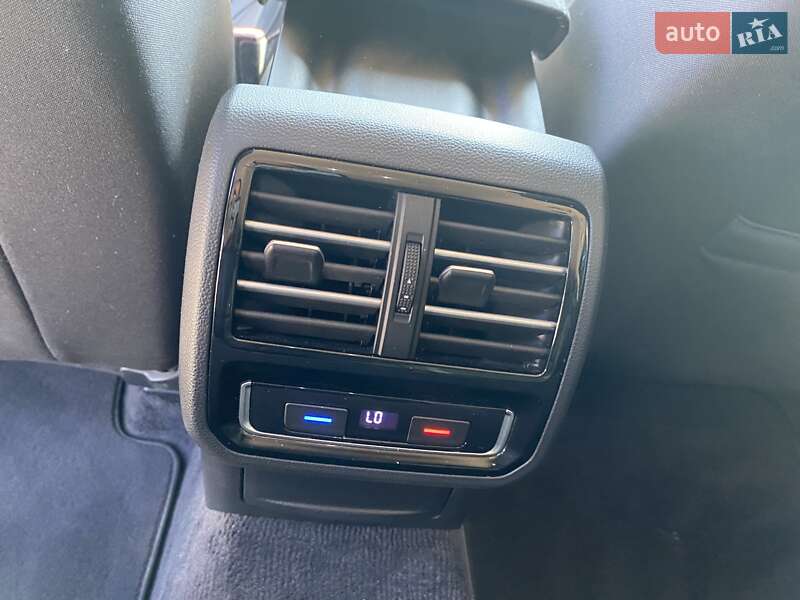 Универсал Volkswagen Passat 2015 в Корсуне-Шевченковском