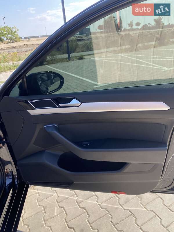 Универсал Volkswagen Passat 2015 в Корсуне-Шевченковском