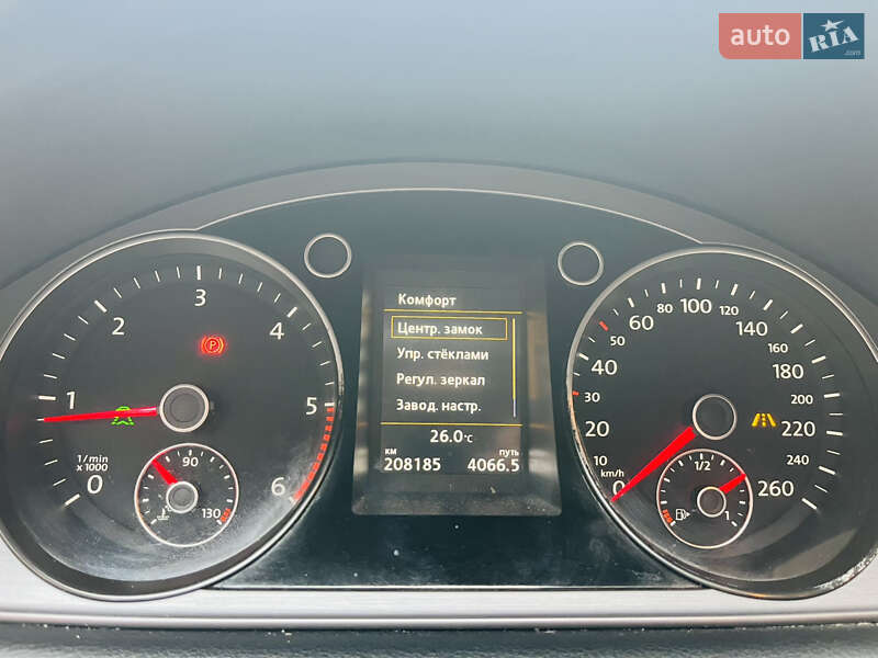 Универсал Volkswagen Passat 2014 в Одессе