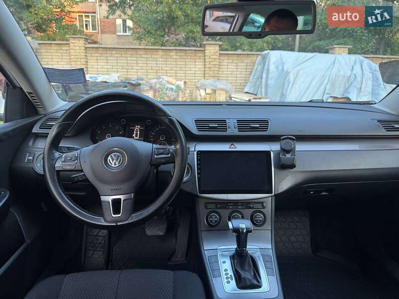 Универсал Volkswagen Passat 2009 в Харькове