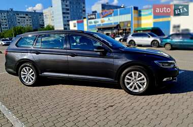 Універсал Volkswagen Passat 2018 в Запоріжжі