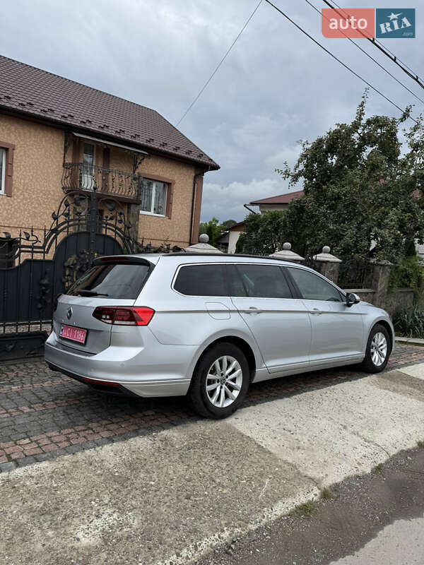 Универсал Volkswagen Passat 2020 в Ивано-Франковске
