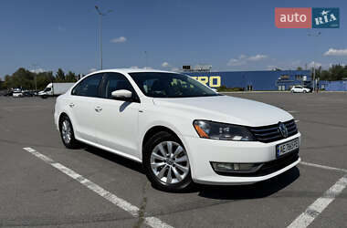Седан Volkswagen Passat 2013 в Дніпрі