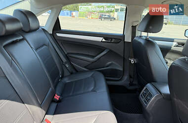 Седан Volkswagen Passat 2013 в 