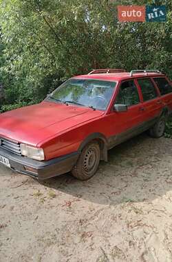 Універсал Volkswagen Passat 1988 в Костопілі