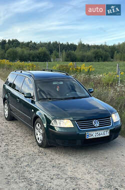 Універсал Volkswagen Passat 2003 в Рівному