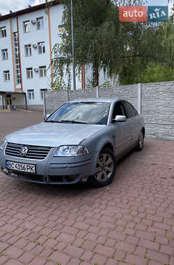 Седан Volkswagen Passat 2001 в Львове