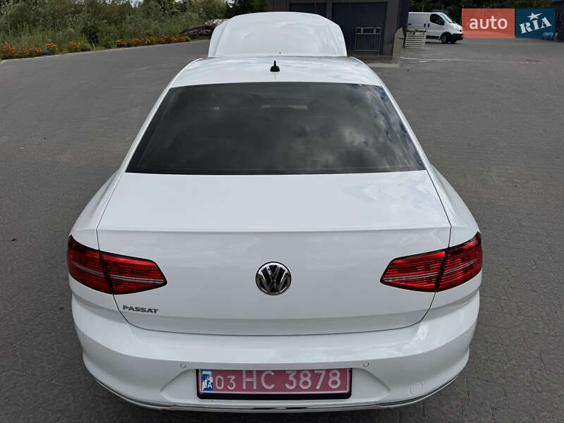 Седан Volkswagen Passat 2017 в Ковеле