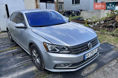 Седан Volkswagen Passat 2016 в Харькове