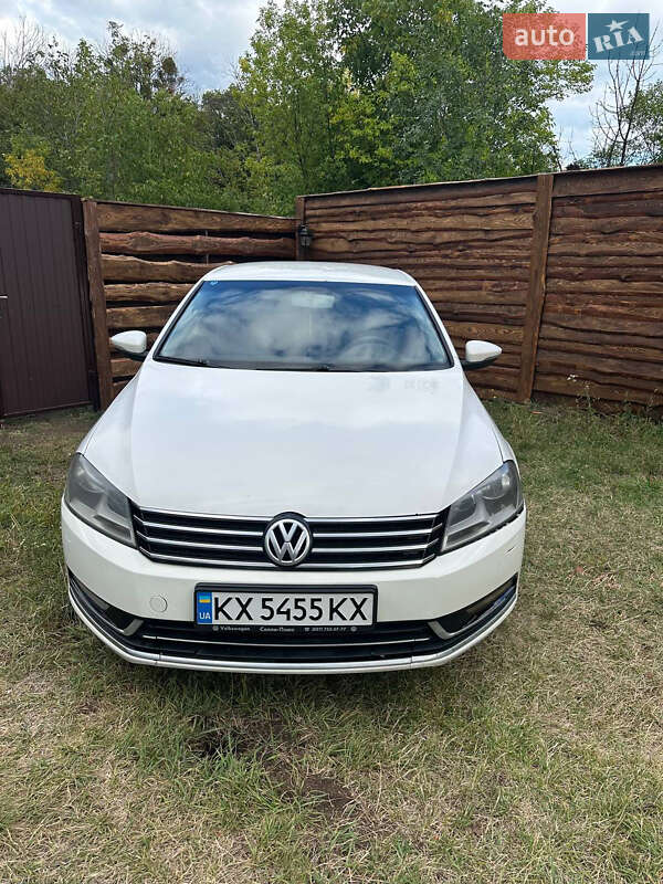 Volkswagen Passat 2011