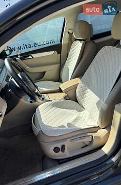 Седан Volkswagen Passat 2011 в Иршаве