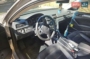Седан Volkswagen Passat 2014 в Одессе