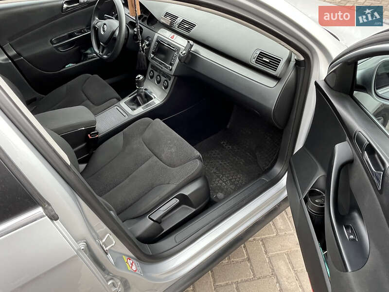 Седан Volkswagen Passat 2007 в Любомле