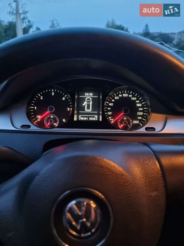 Універсал Volkswagen Passat 2010 в Ланівці