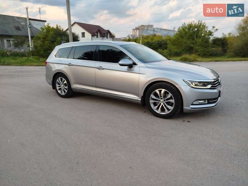 Универсал Volkswagen Passat 2017 в Львове