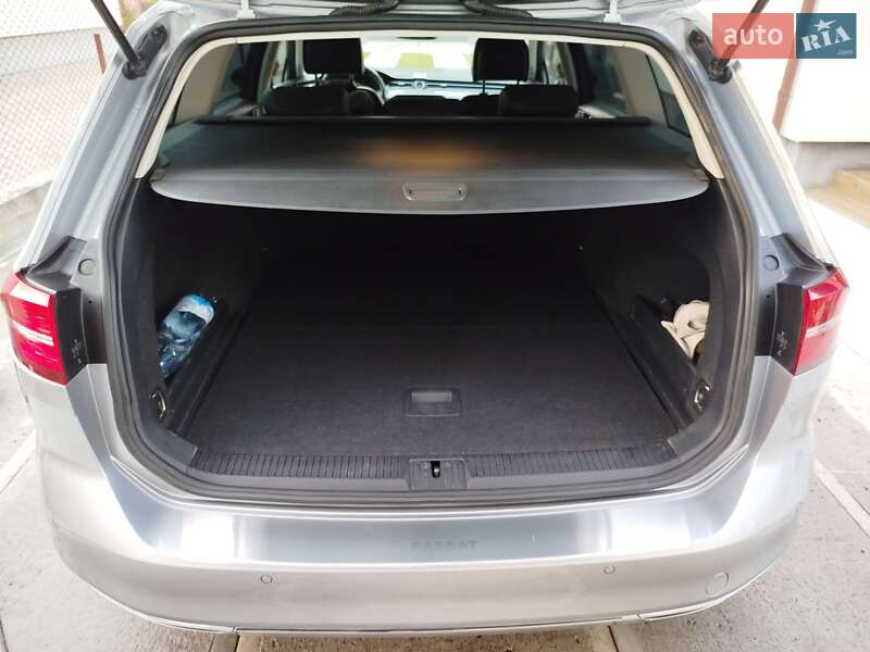 Универсал Volkswagen Passat 2017 в Львове