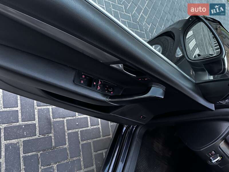 Універсал Volkswagen Passat 2012 в Івано-Франківську