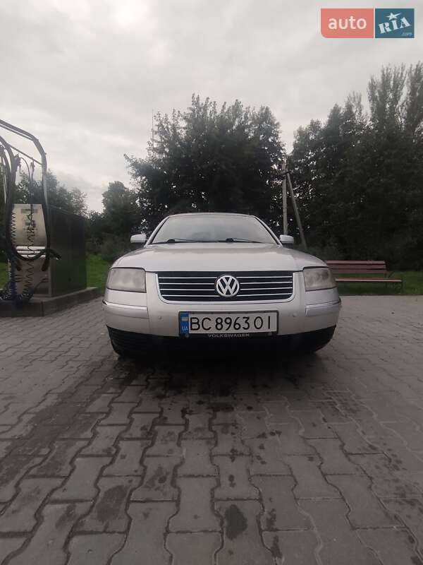 Седан Volkswagen Passat 2001 в Бориславі