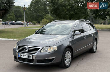 Універсал Volkswagen Passat 2006 в Рівному