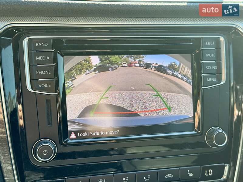 Седан Volkswagen Passat 2015 в Харькове