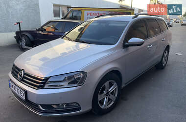 Универсал Volkswagen Passat 2013 в Киеве