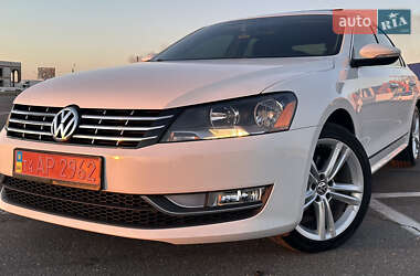 Седан Volkswagen Passat 2013 в Одесі