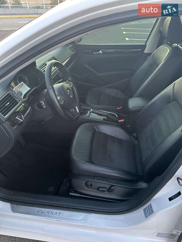 Седан Volkswagen Passat 2013 в Одессе фото 44 Седан Volkswagen Passat 2013 в Одессе