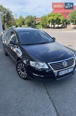 Універсал Volkswagen Passat 2009 в Ужгороді