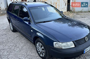 Універсал Volkswagen Passat 1999 в Одесі