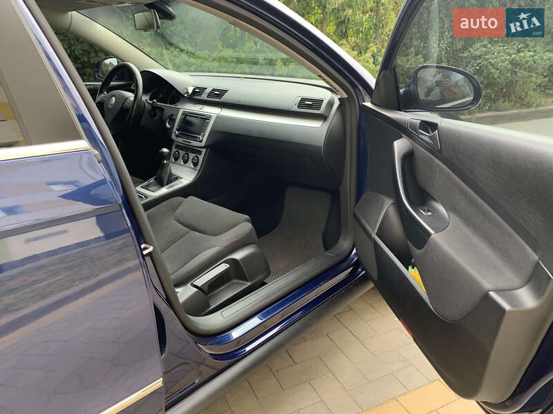Универсал Volkswagen Passat 2008 в Луцке фото 11 Универсал Volkswagen Passat 2008 в Луцке
