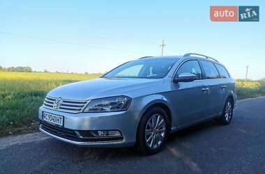 Універсал Volkswagen Passat 2011 в Любомлі