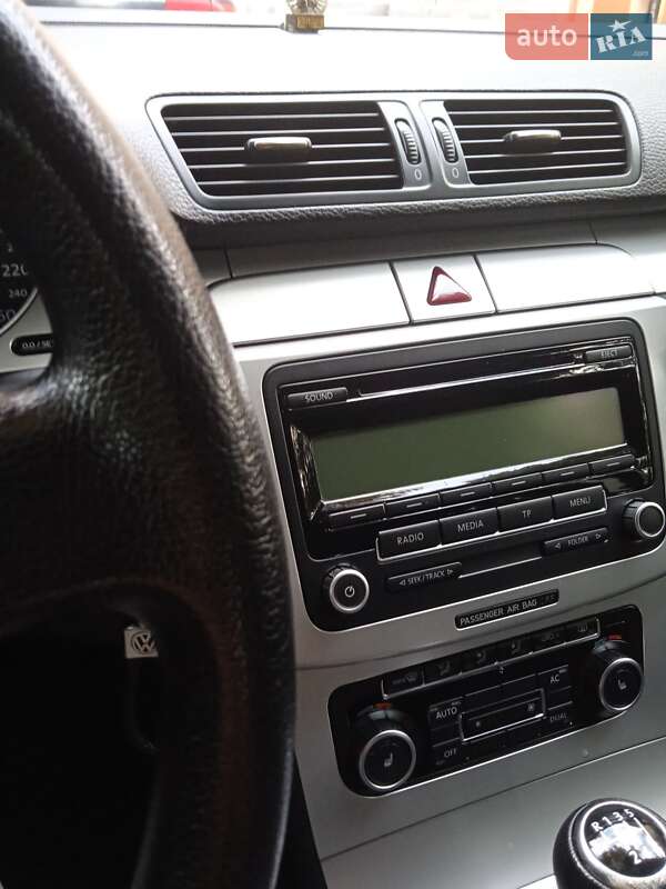Универсал Volkswagen Passat 2009 в Львове