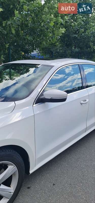 Седан Volkswagen Passat 2012 в Ирпене фото 20 Седан Volkswagen Passat 2012 в Ирпене
