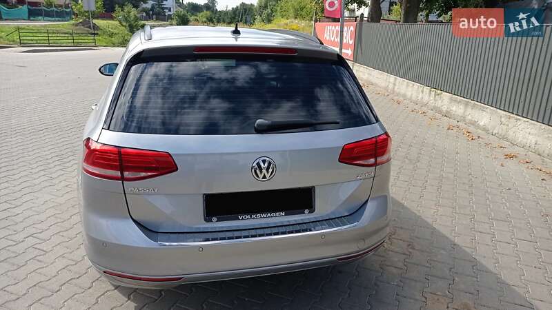 Універсал Volkswagen Passat 2017 в Львові