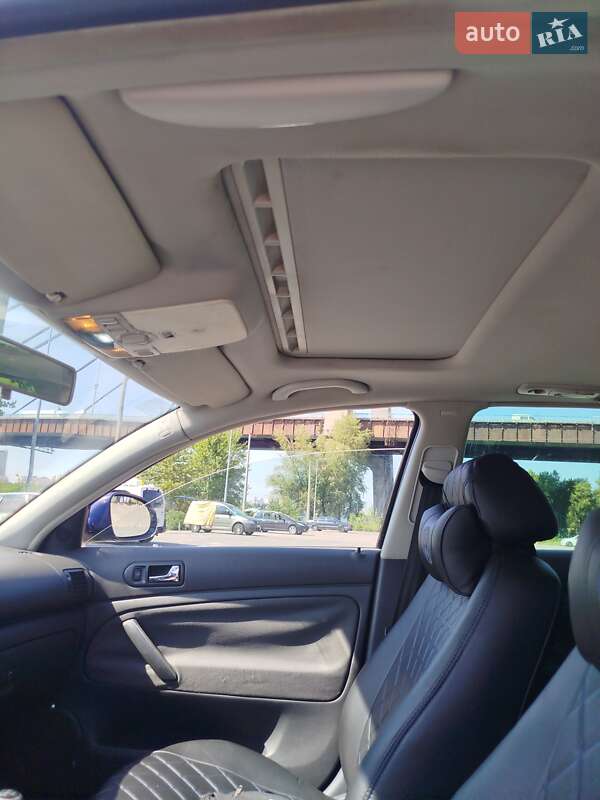 Універсал Volkswagen Passat 2004 в Овручі