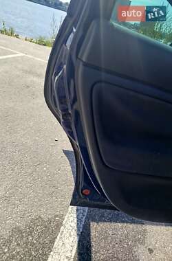 Универсал Volkswagen Passat 2004 в  фото 40 Универсал Volkswagen Passat 2004 в