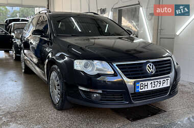 Универсал Volkswagen Passat 2009 в Одессе