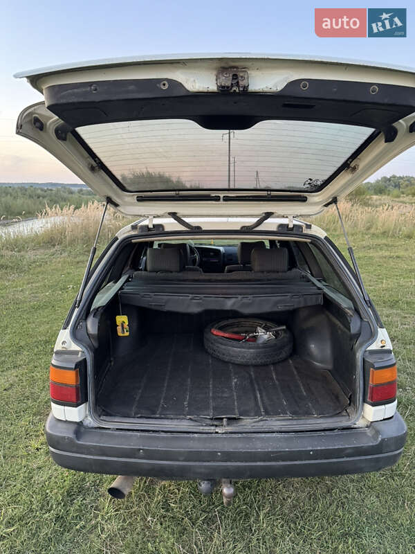 Універсал Volkswagen Passat 1992 в Вістовій