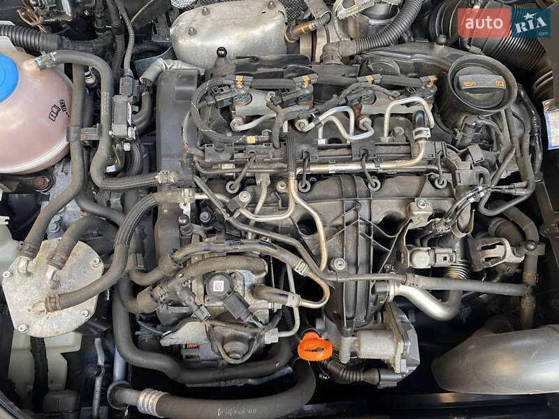 Универсал Volkswagen Passat 2011 в Бучаче