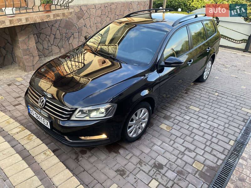 Универсал Volkswagen Passat 2011 в Бучаче