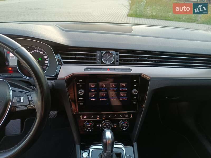 Універсал Volkswagen Passat 2019 в Коломиї