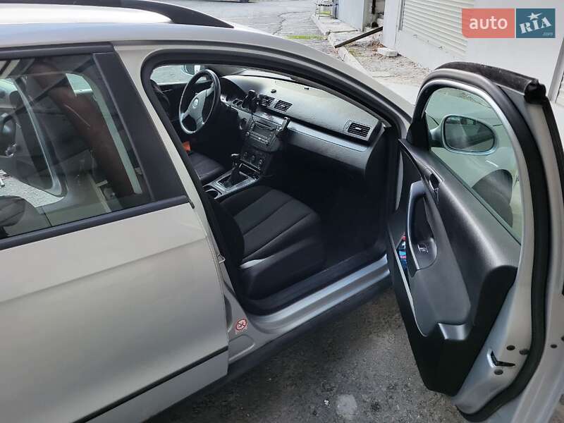 Универсал Volkswagen Passat 2005 в Киеве фото 6 Универсал Volkswagen Passat 2005 в Киеве