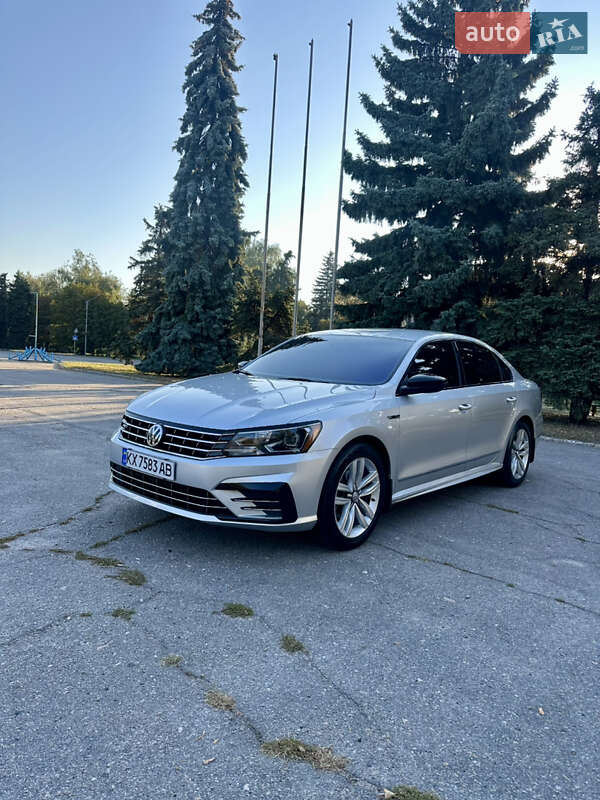 Седан Volkswagen Passat 2016 в Лозовой фото 2 Седан Volkswagen Passat 2016 в Лозовой