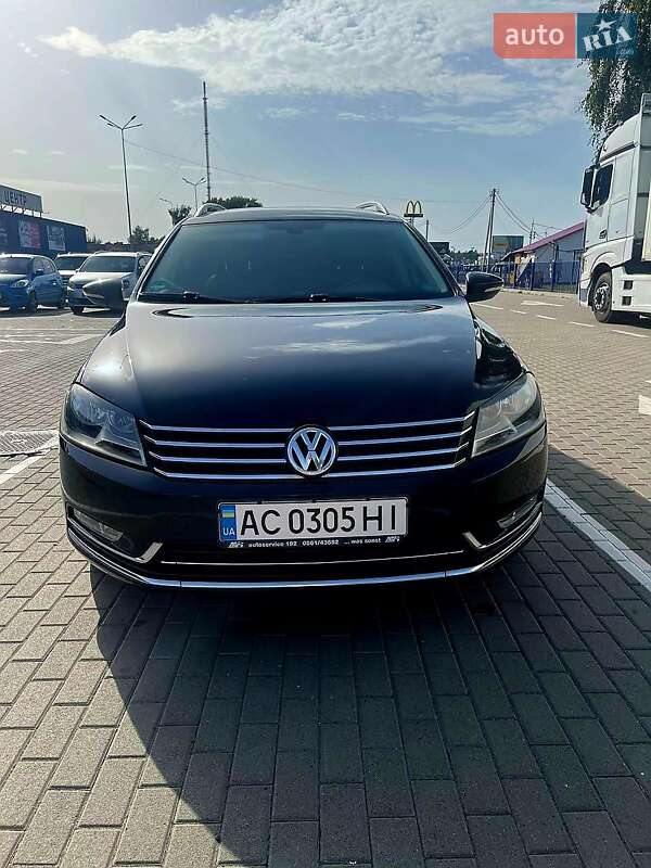 Універсал Volkswagen Passat 2012 в Ковелі