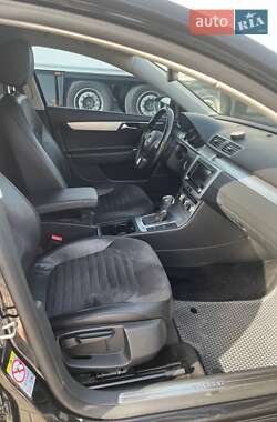 Универсал Volkswagen Passat 2012 в 