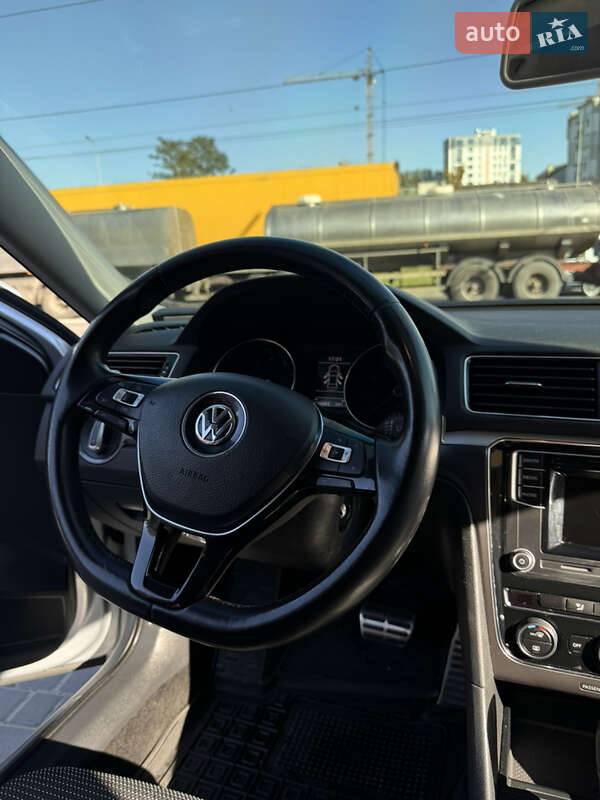 Седан Volkswagen Passat 2016 в Тернополе фото 27 Седан Volkswagen Passat 2016 в Тернополе