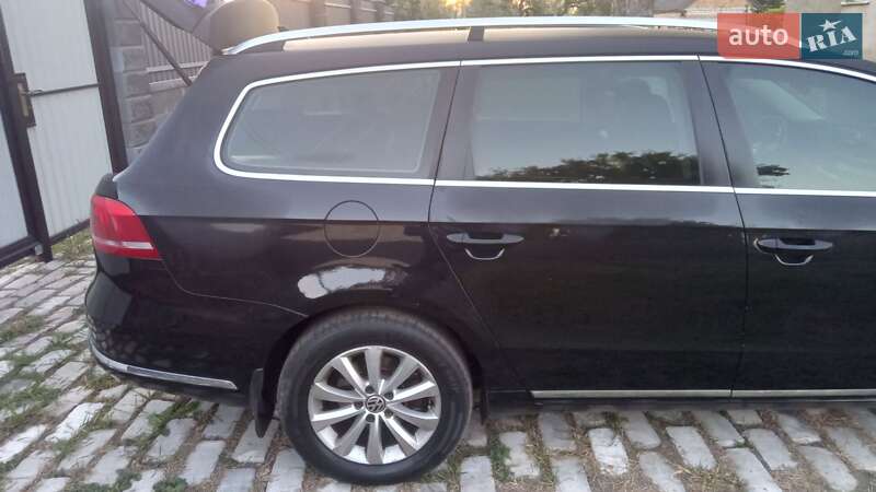 Універсал Volkswagen Passat 2012 в Борисполі